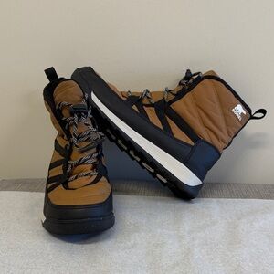 Sorel Women's Whitney II Short Lace Elk and Black Winter Boots Size 6